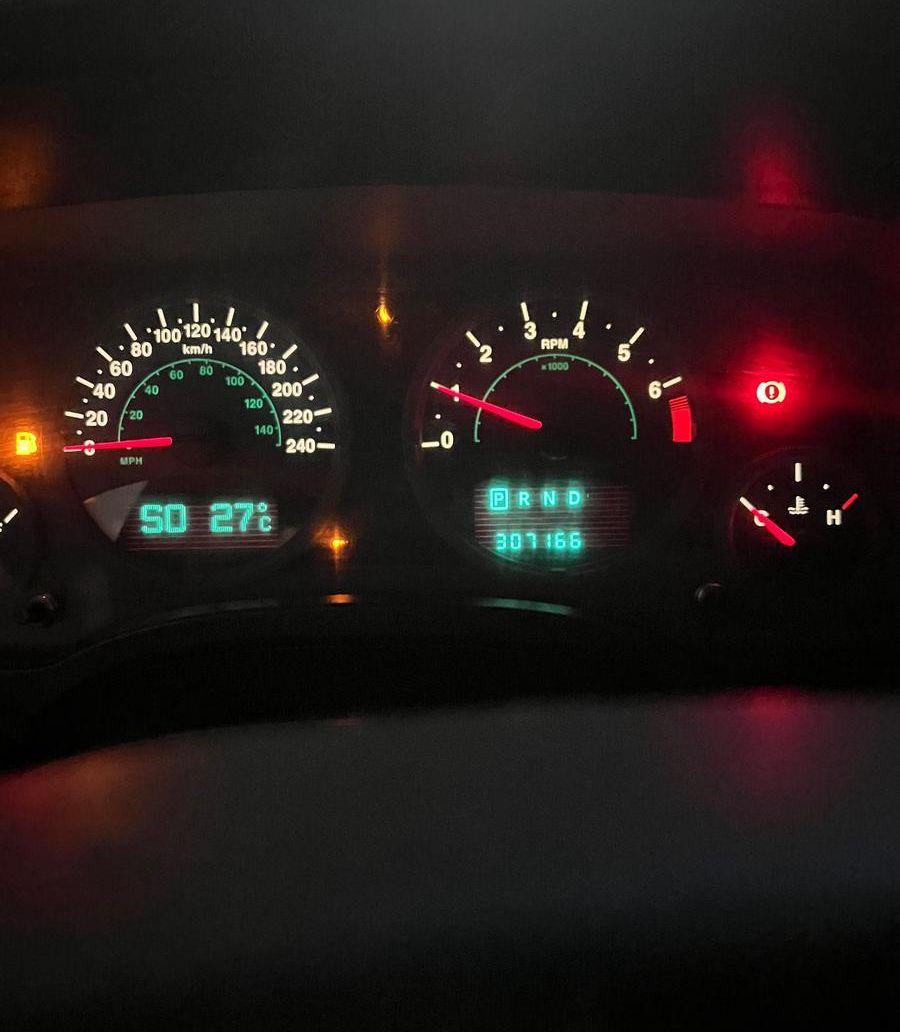 بسعر 7000 Jeep