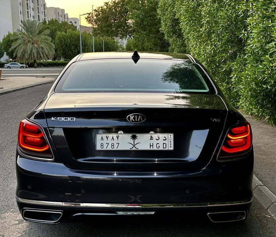 كيا K900