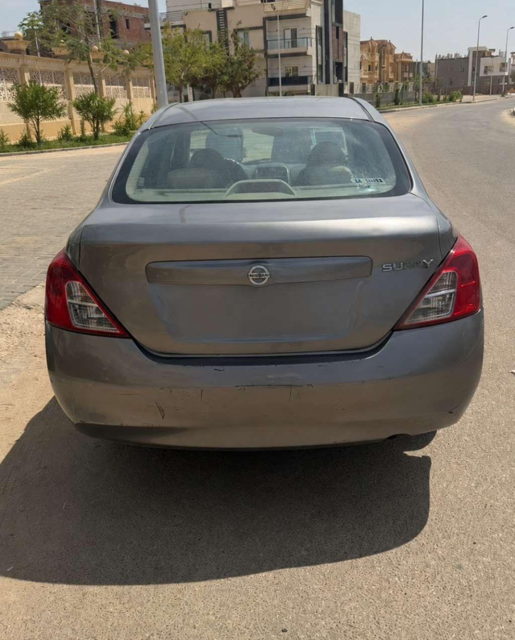 2020 نيسان صني