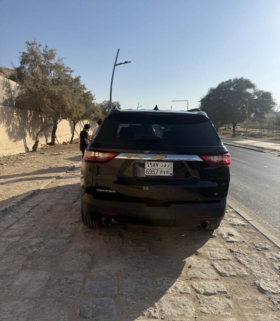 شفروليه ترافيرس للبيع