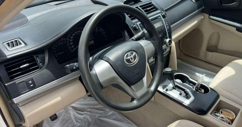 2014 تويوتا كامري