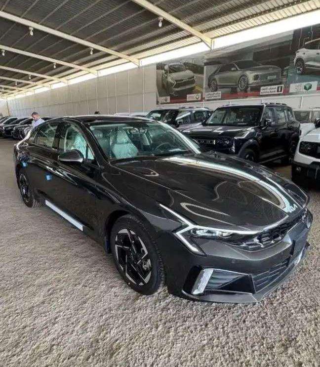 كيا k5 2025