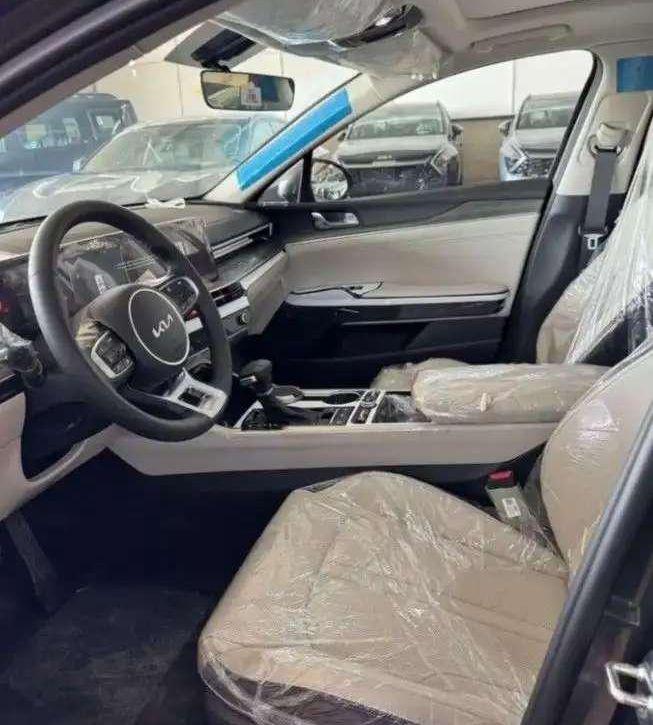 كيا k5 2025