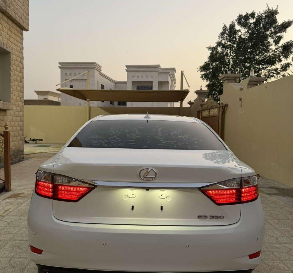 2014 لكزس ES