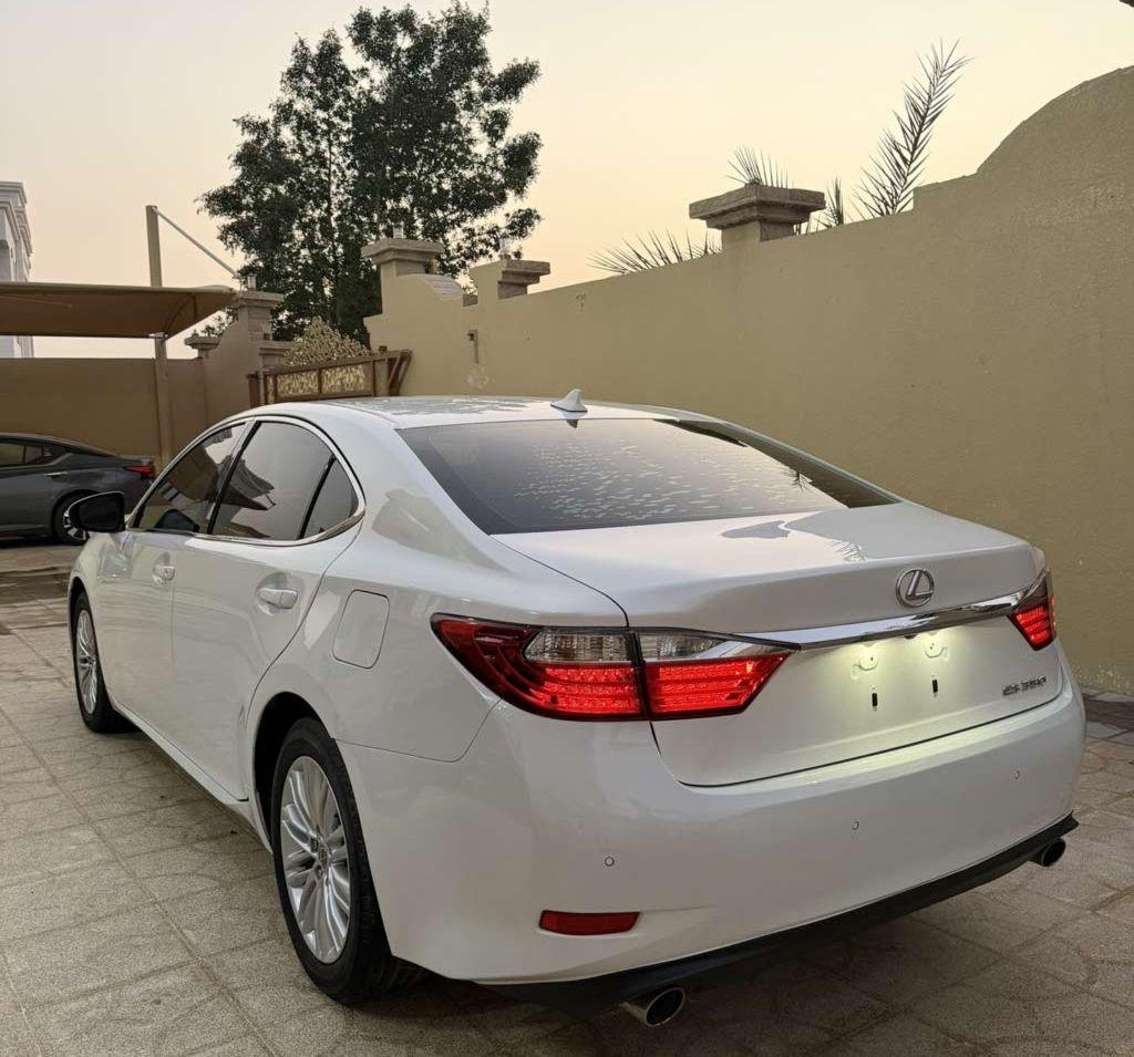 2014 لكزس ES