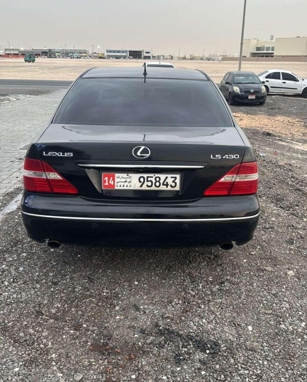 2005 لكزس LS