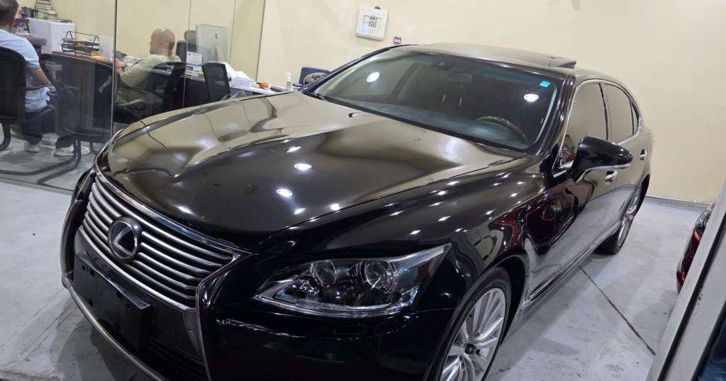 2013 لكزس LS