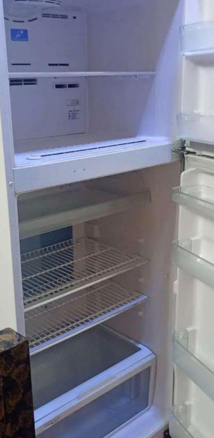 ثلاجة هيتاشي