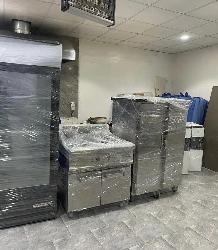 معدات مطعم وكوفي
