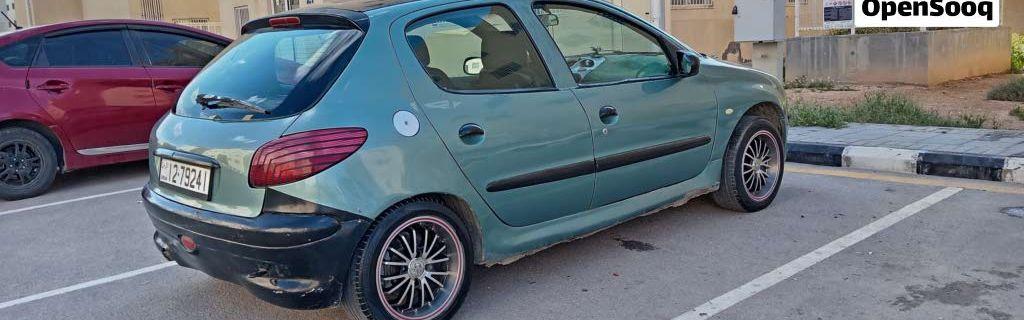 2001, بيجو, 206,