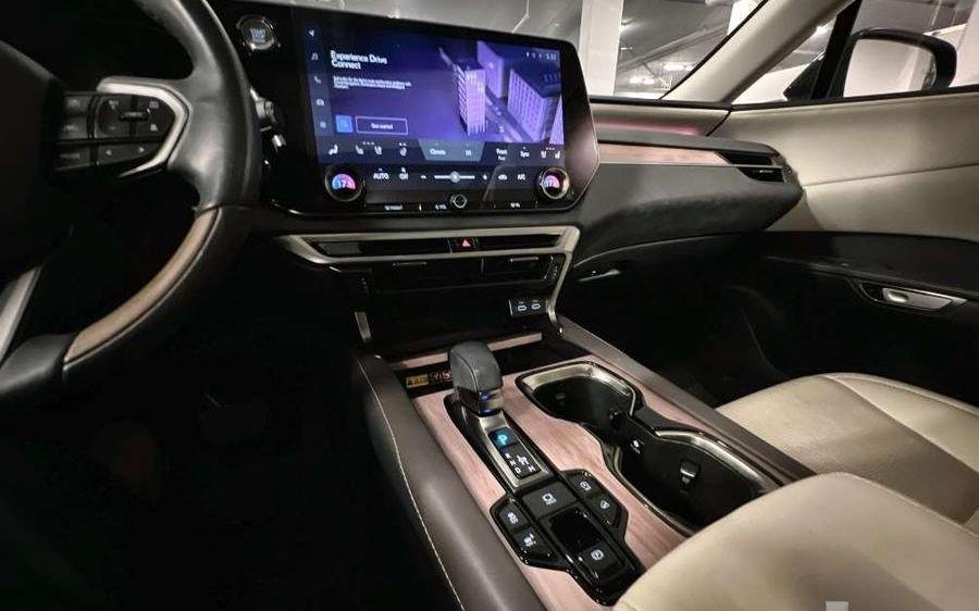 2023 لكزس RX350