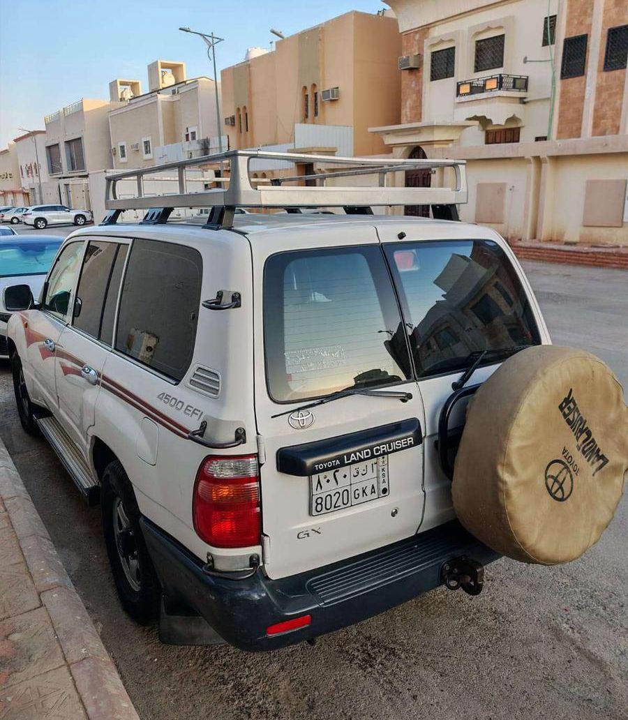 لاندكروزر موديل 99