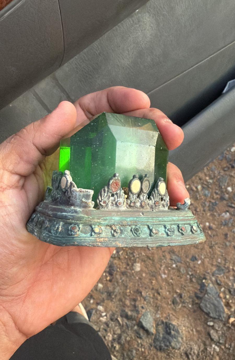 قطعة اثارية للبيع