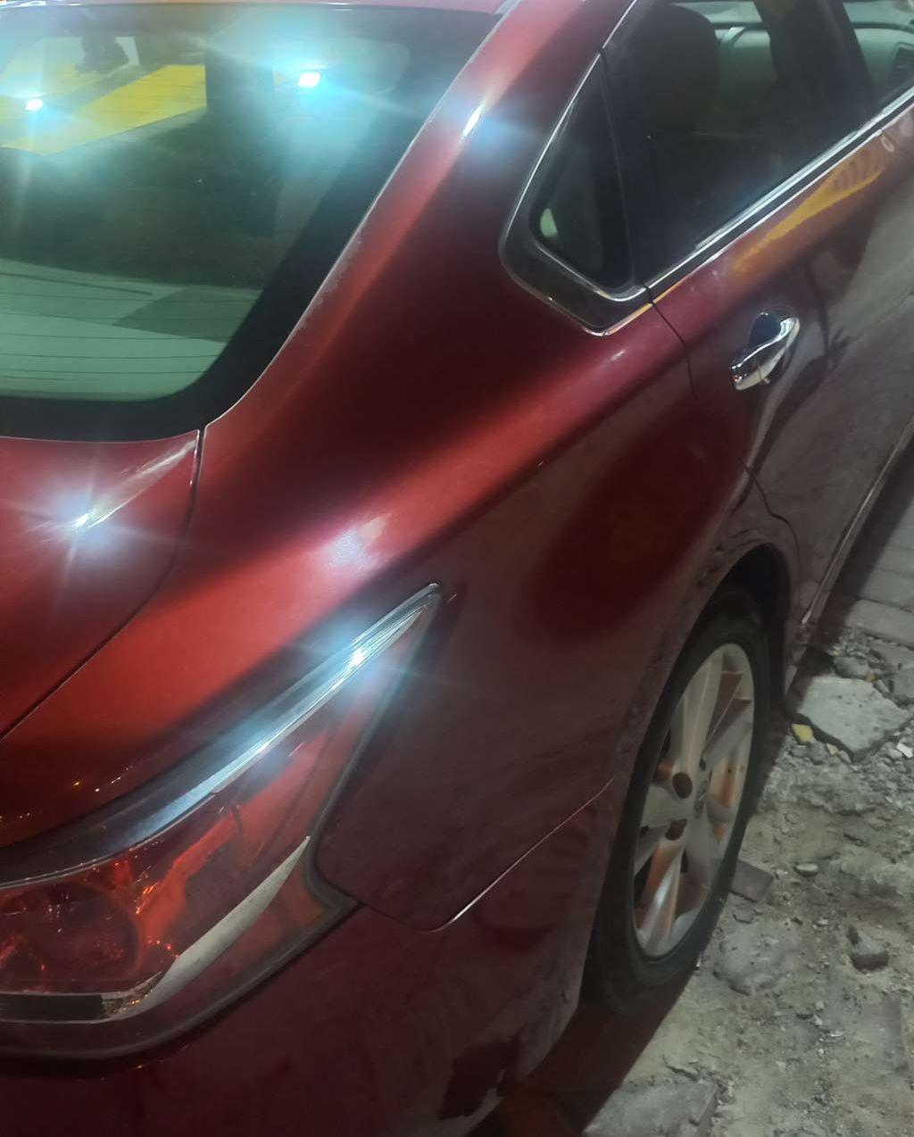 2014 نيسان التيما