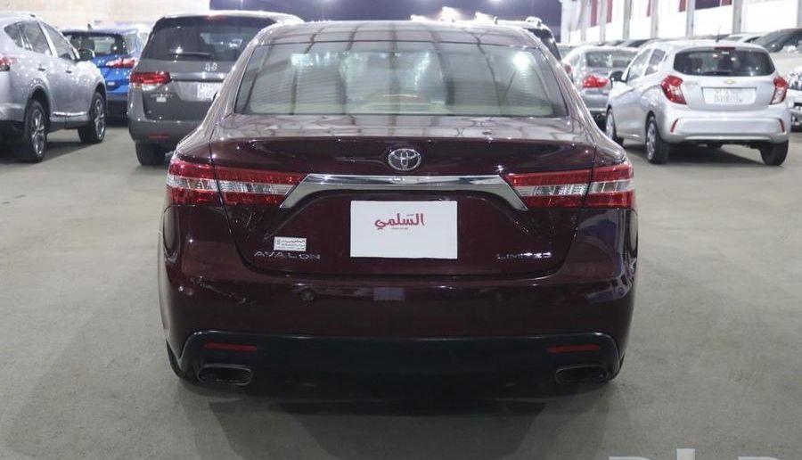 تويوتا افالون 2014