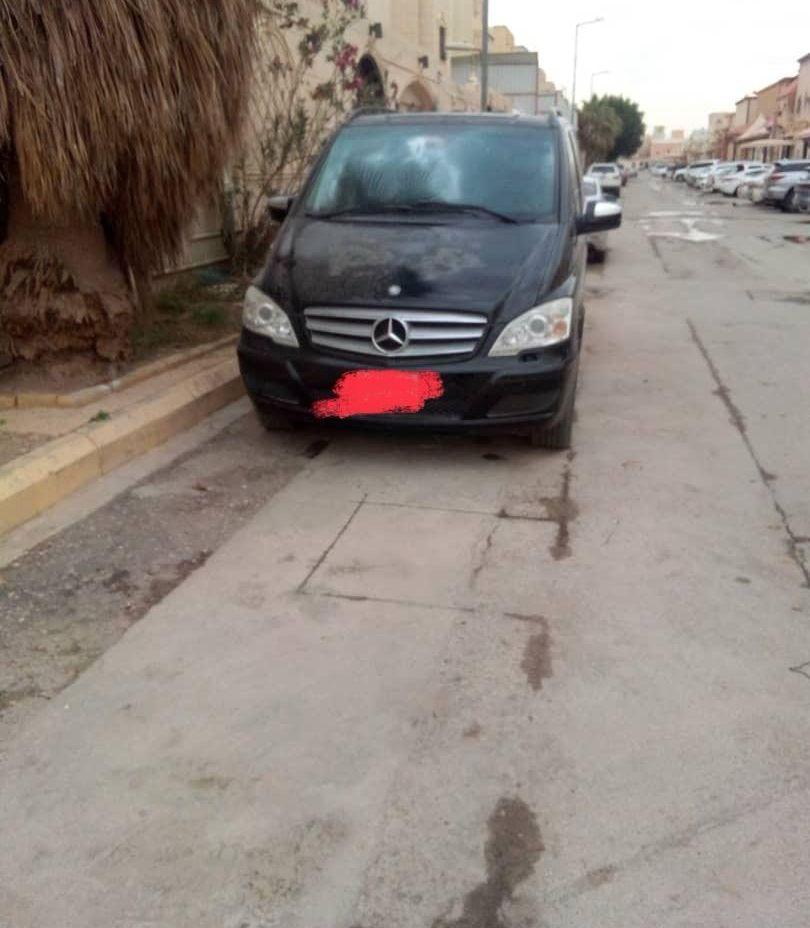 فان مرسيدس للبيع