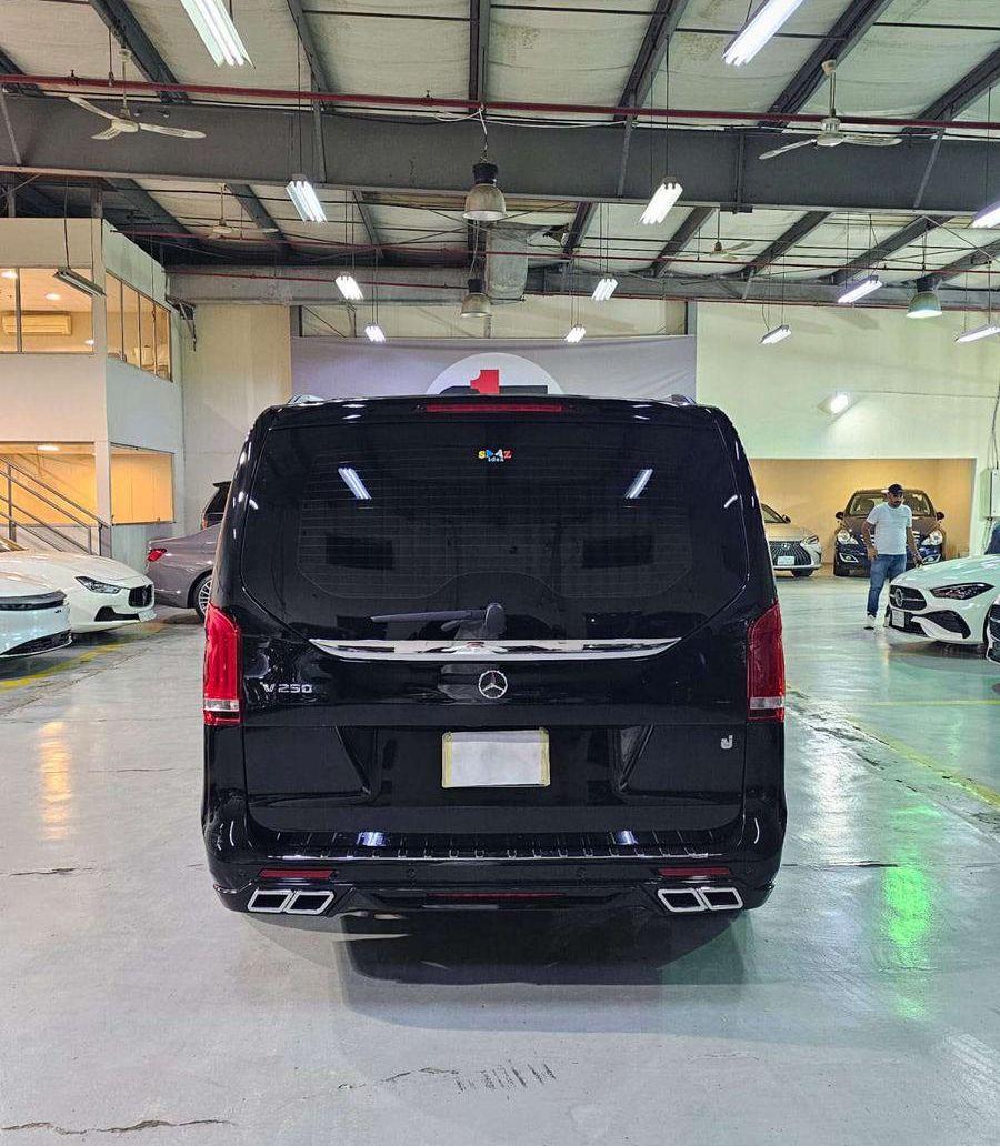 مرسيدس V250