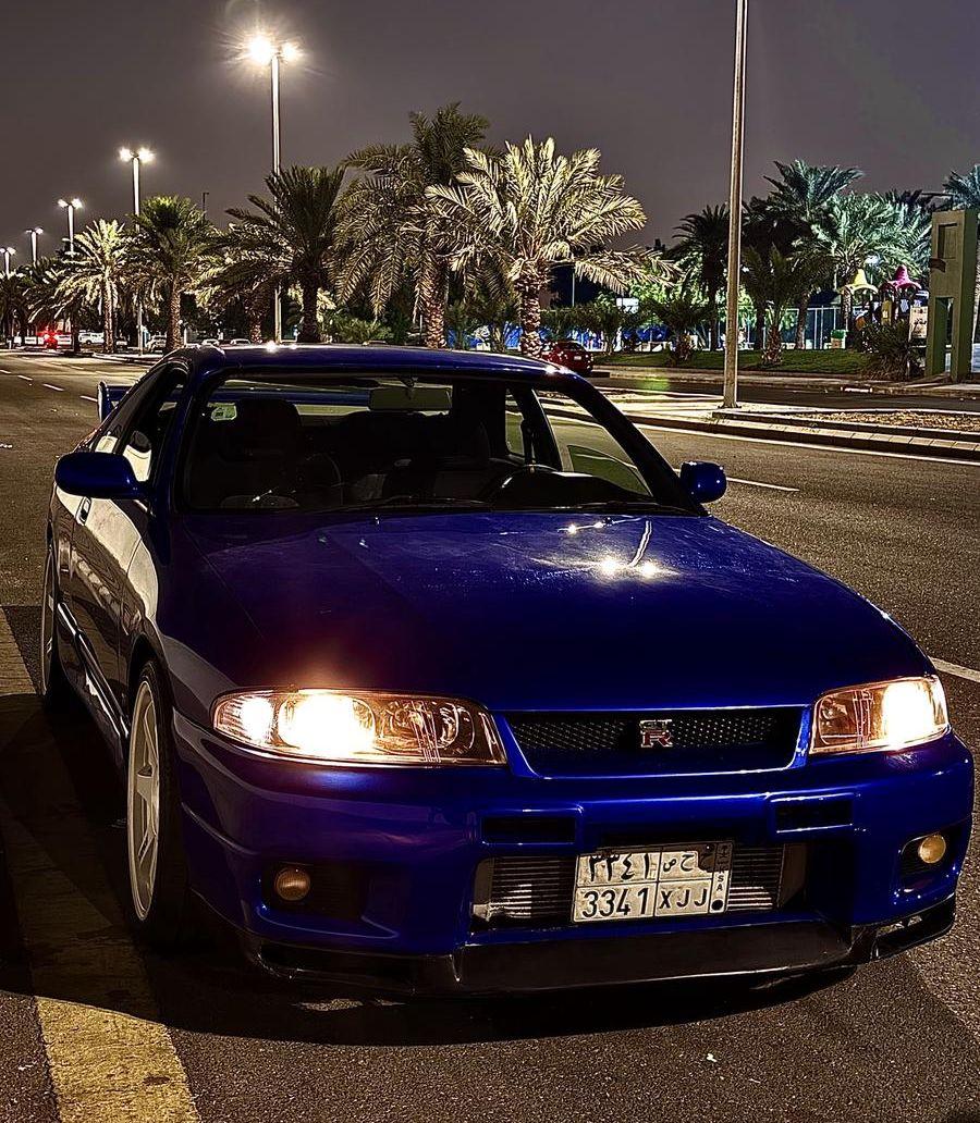 نيسان Skyline R33