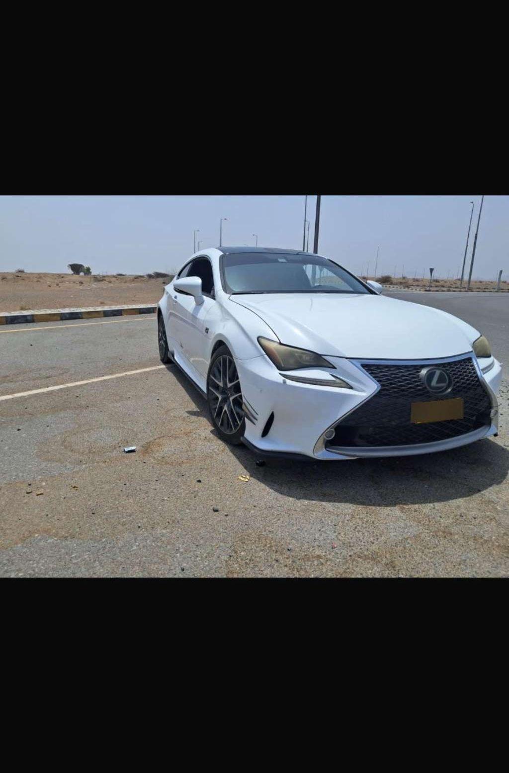 2017 لكزس RC