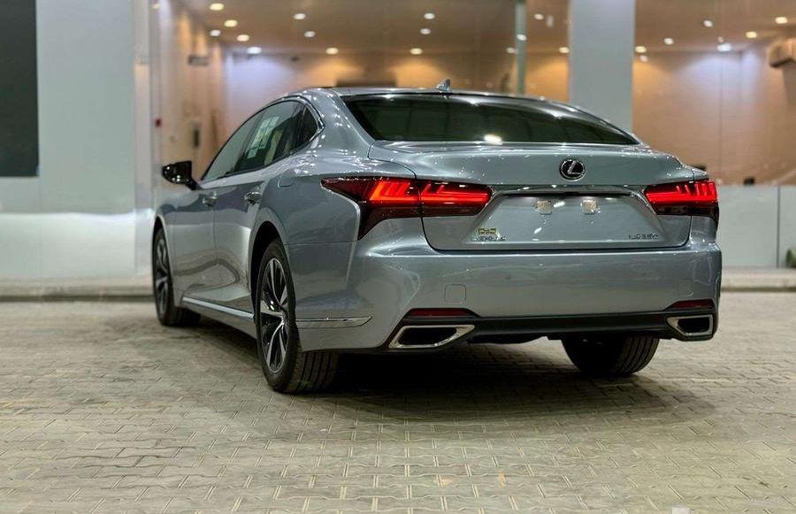 لكزس LS 350