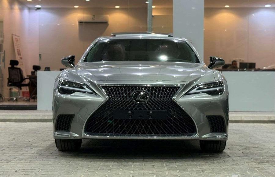 لكزس LS 350