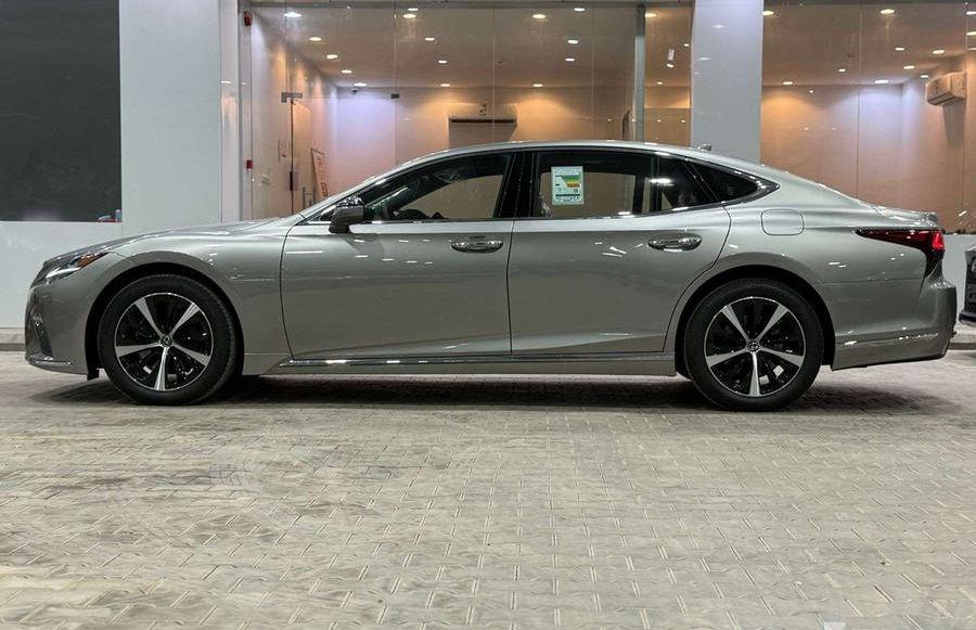 لكزس LS 350