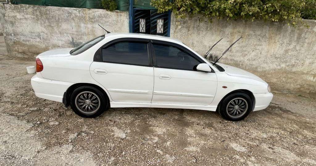 2001, كيا, سبيكترا