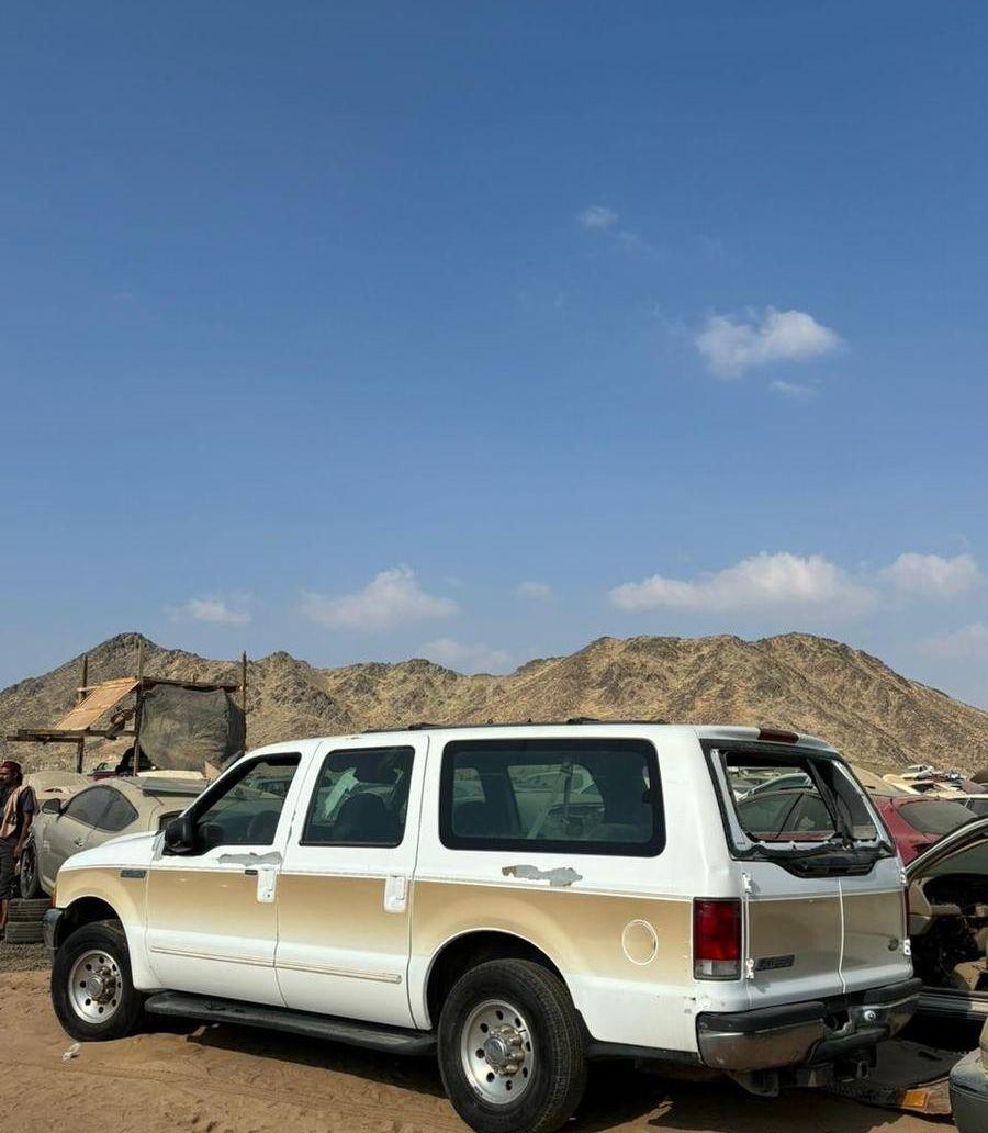 Ford Excursion model