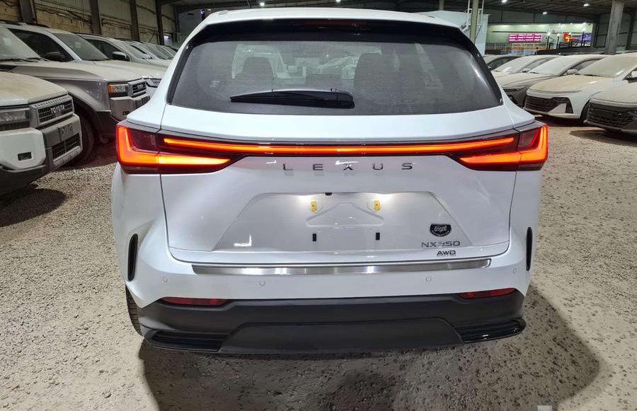 ليكزس NX350 AA
