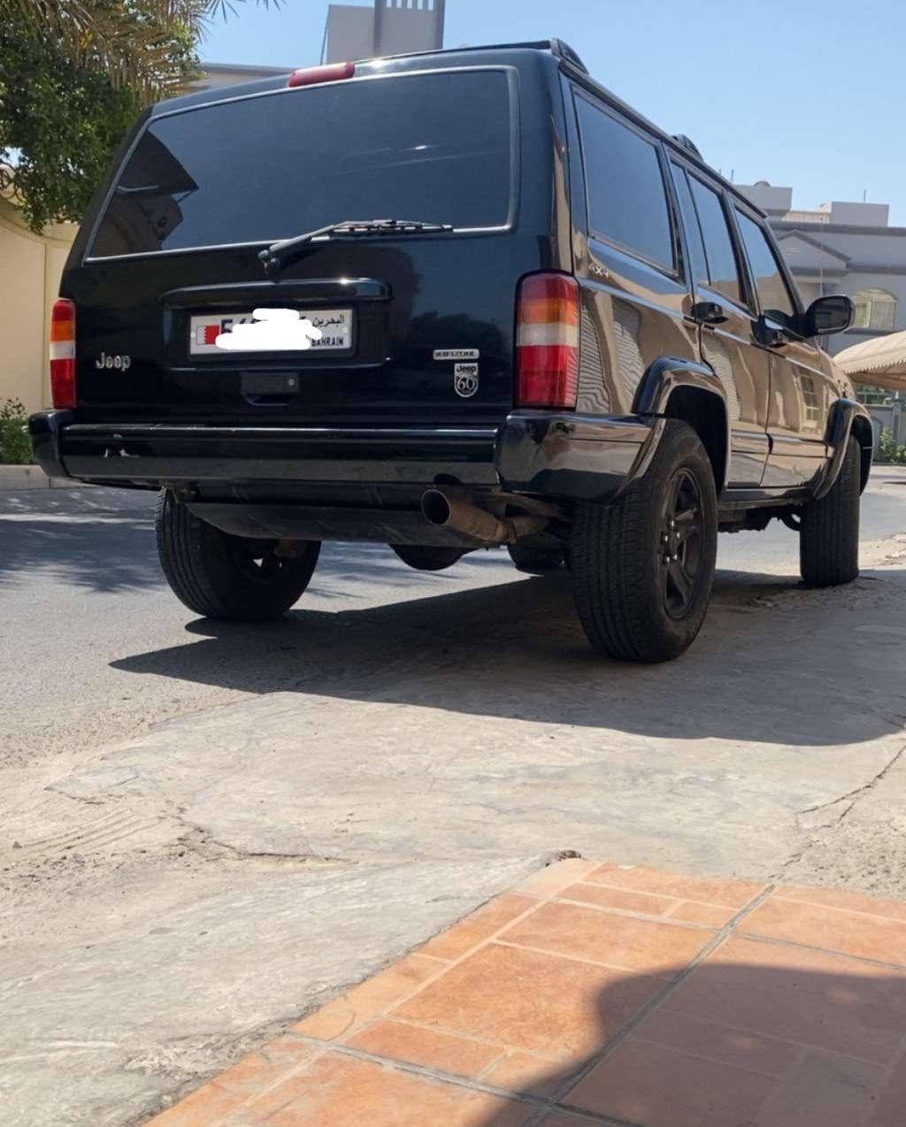 2001 جيب شيروكى