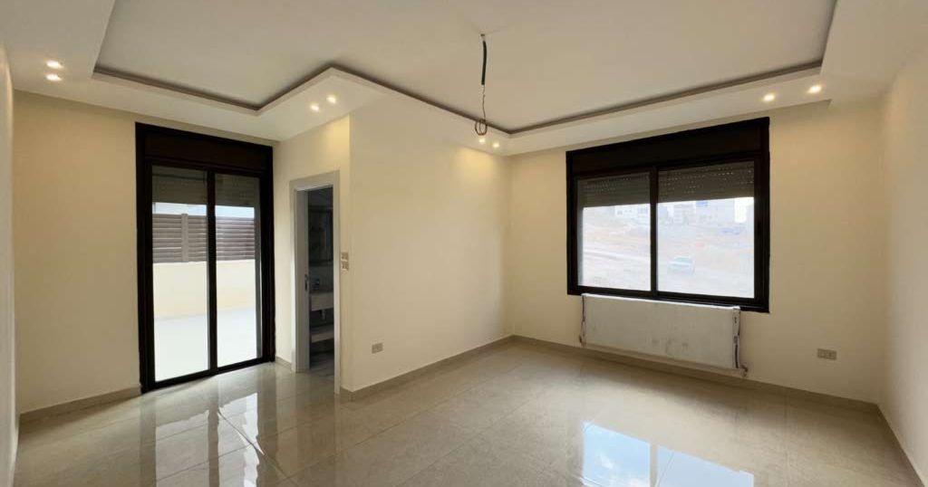 شقه للبيع طابق