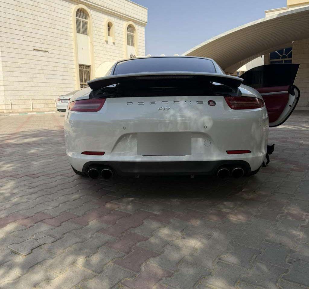 2015 بورش 911