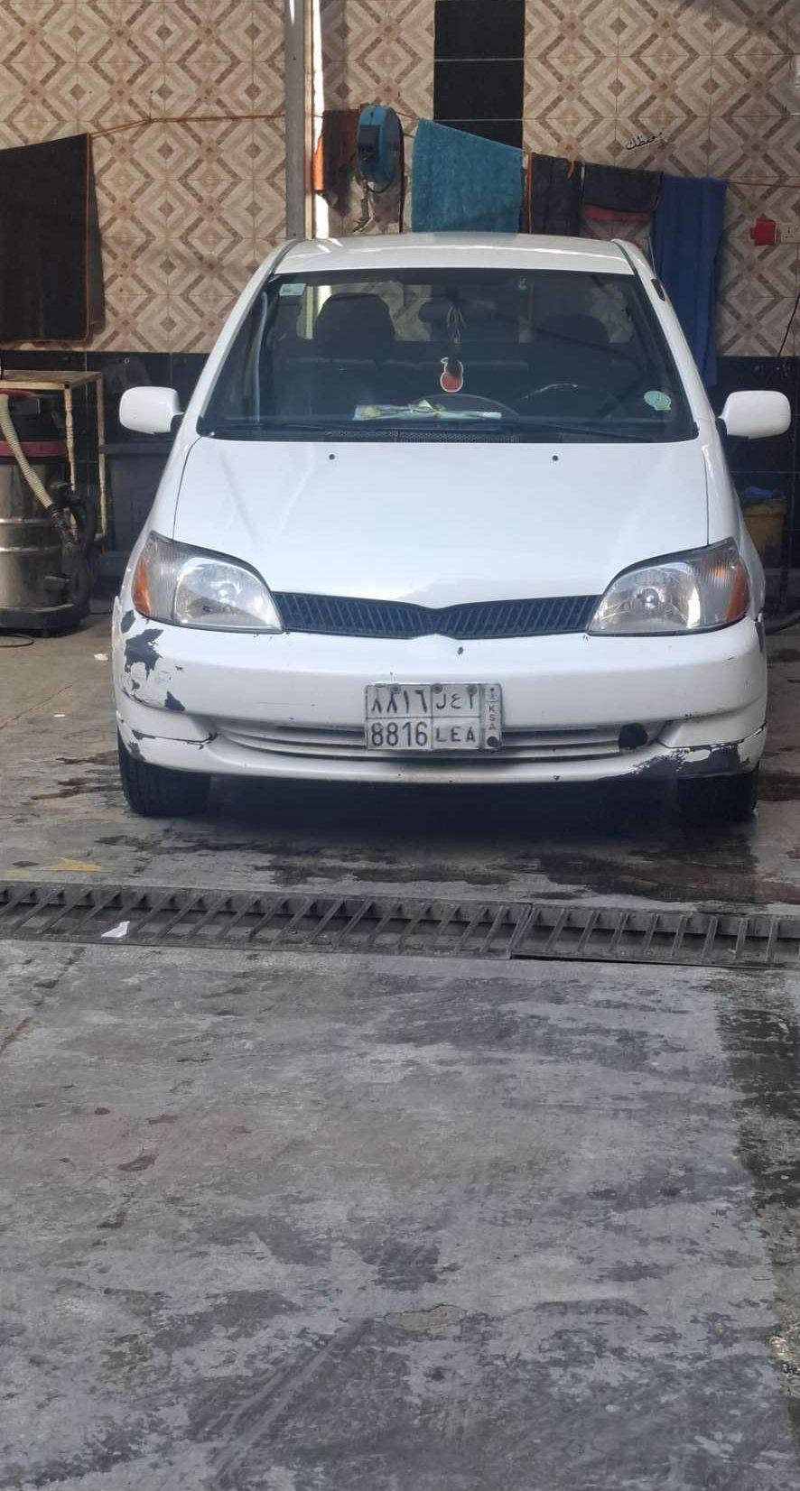تيوتا ايكو 2000