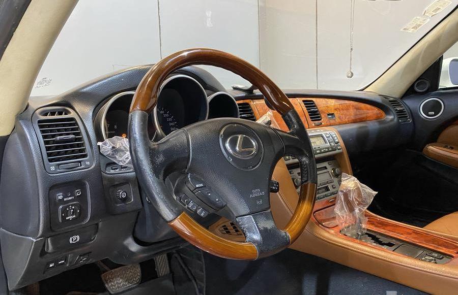 لكزس SC430 2005
