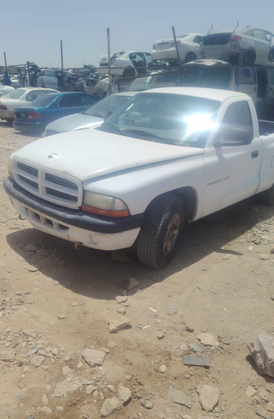 دودج داكوتا 2002