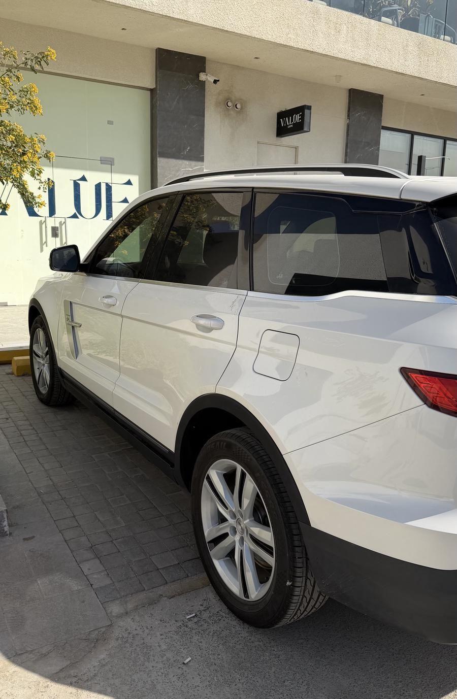 زوتي T700 L