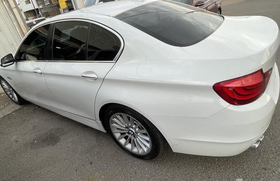 Bmw 2011. 523.