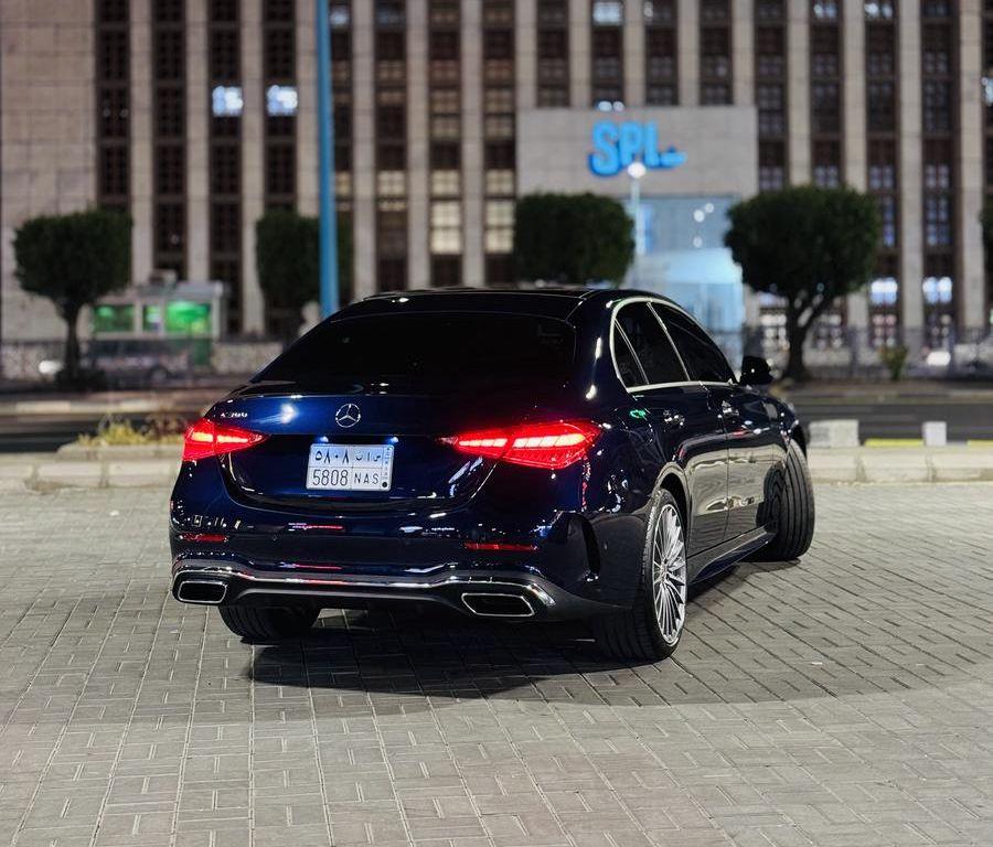 مرسيدس C300 (
