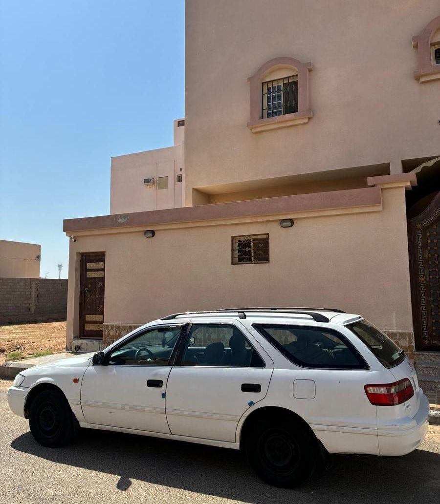 كامري للبيع