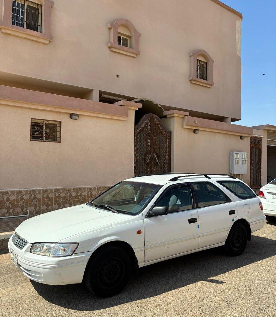 كامري للبيع