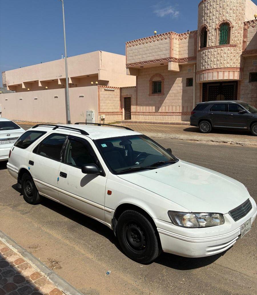 كامري للبيع