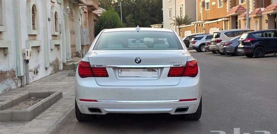 بي ام 730