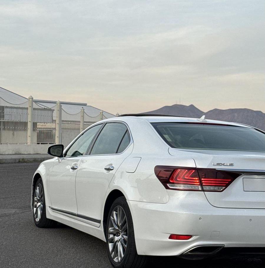 للبيع لكزس LS460