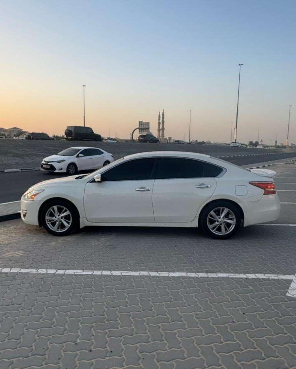 2013 نيسان التيما