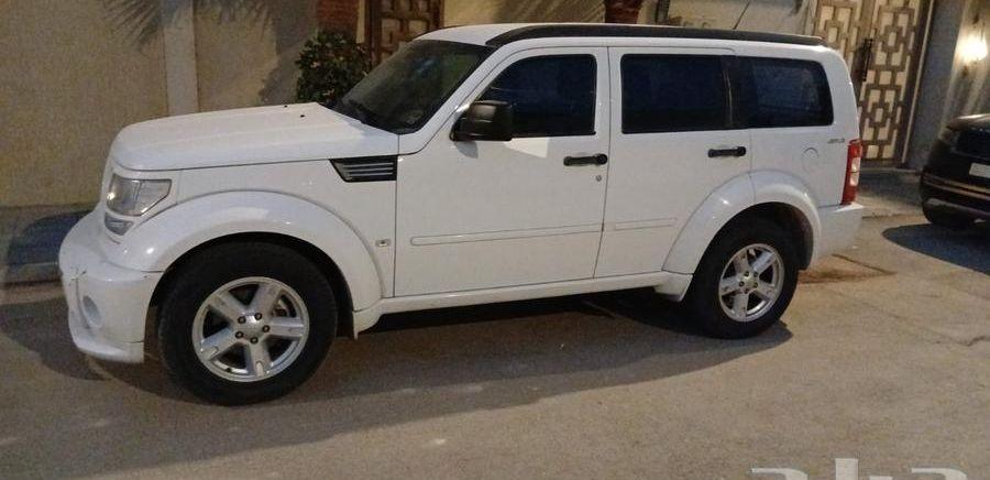 دودج نايترو 2011
