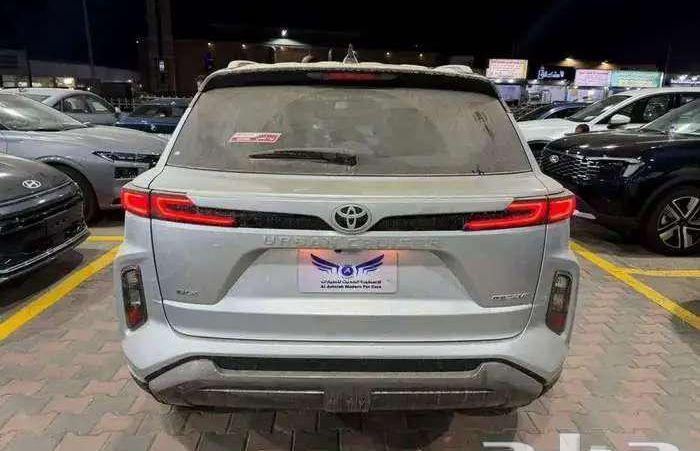 تويوتا اوربان 2026