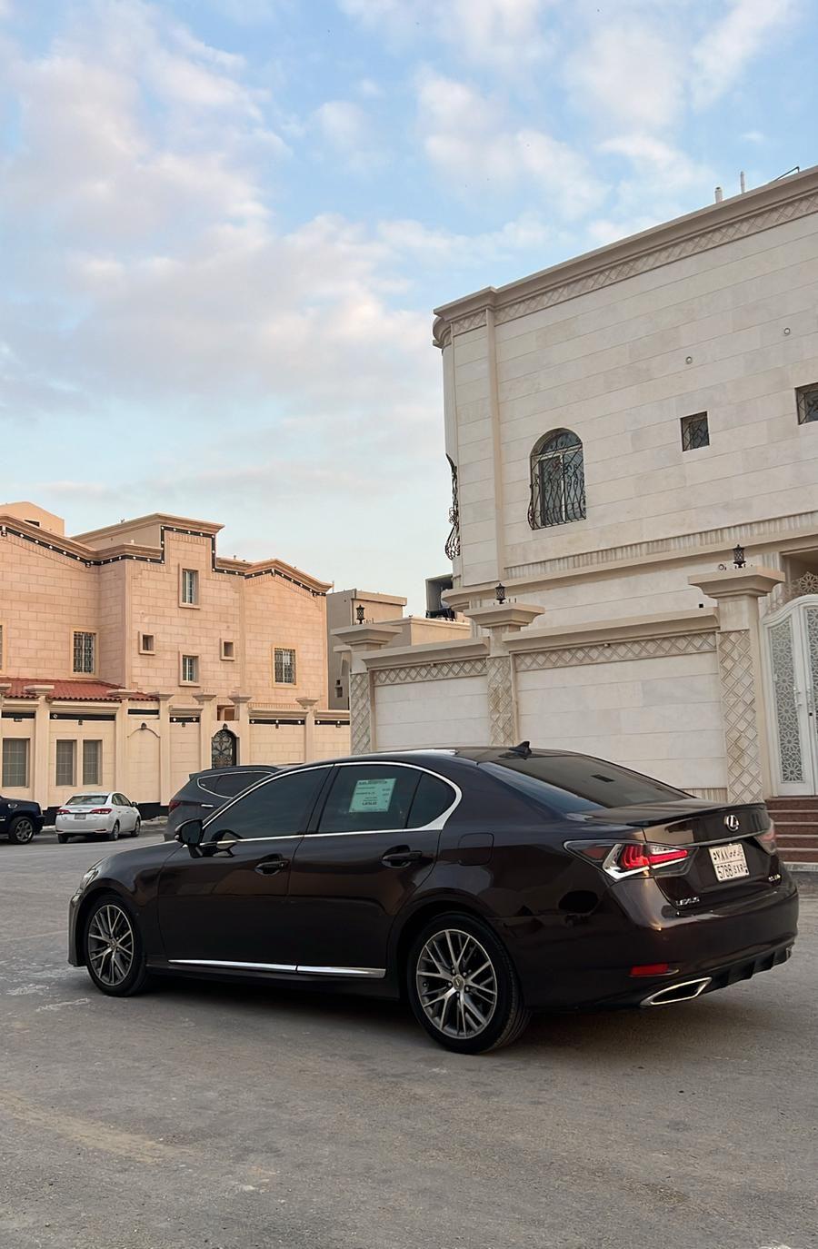 للبيع لكزس gs350
