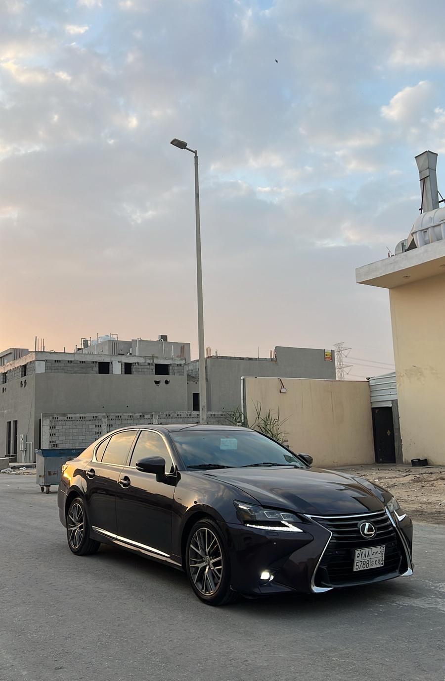 للبيع لكزس gs350