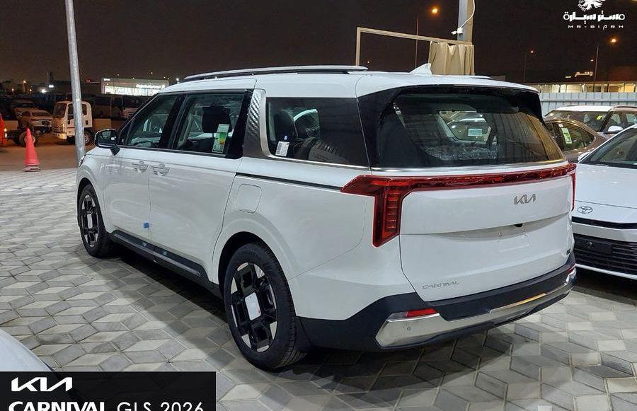 KIA CARNIVAL GLS
