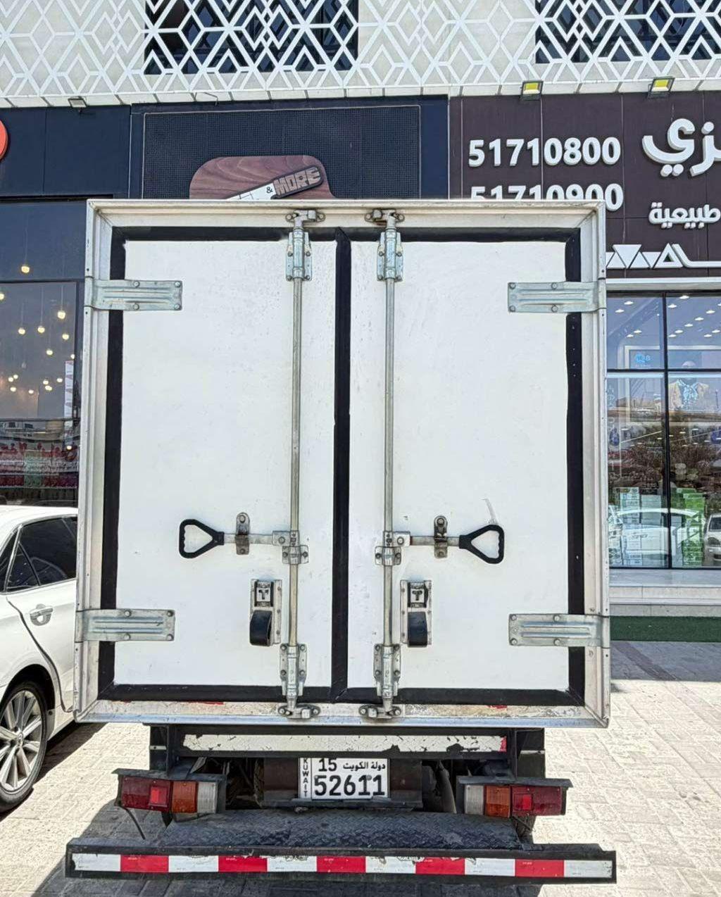 2015 ايسوزو اخرى